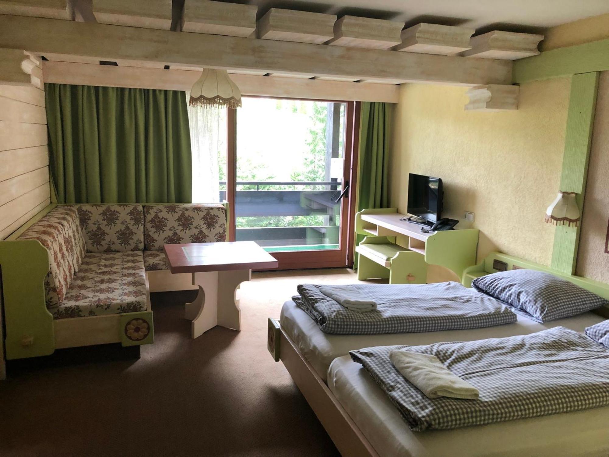 B&B In Seefeld เซเฟลด์ อิน ทิโรล ภายนอก รูปภาพ